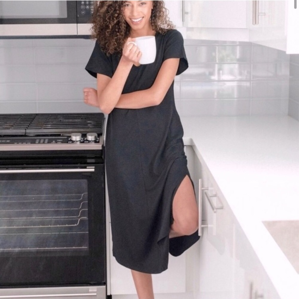 Smash + Tess discontinued v neck rayon midi dress S